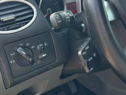 FORD - FOCUS - 2011/2011 - Branca - R$ 43.900,00