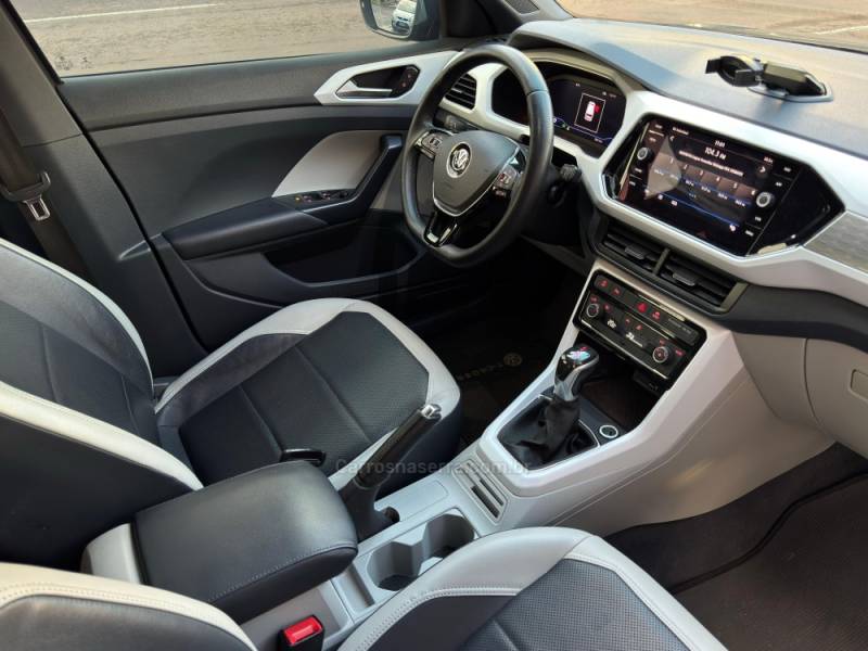 VOLKSWAGEN - T-CROSS - 2020/2020 - Cinza - R$ 112.900,00