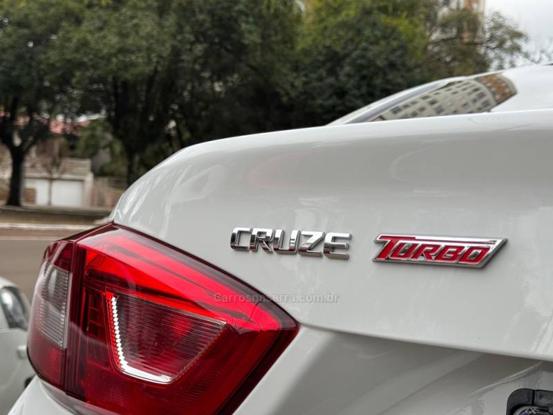 CHEVROLET - CRUZE - 2018/2019 - Branca - R$ 89.900,00
