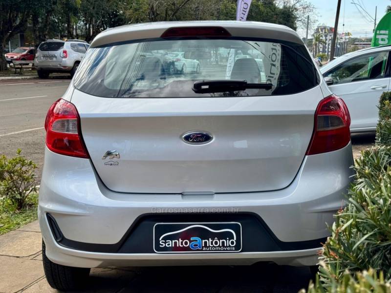 FORD - KA - 2018/2019 - Prata - R$ 45.900,00