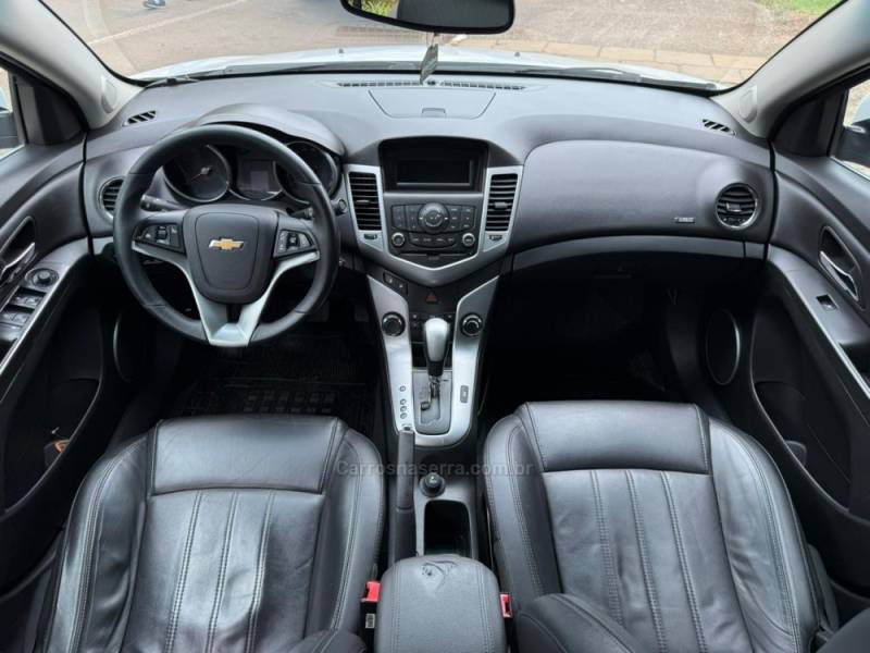 CHEVROLET - CRUZE - 2011/2012 - Branca - R$ 54.900,00