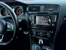VOLKSWAGEN - GOLF - 2014/2015 - Branca - R$ 139.900,00