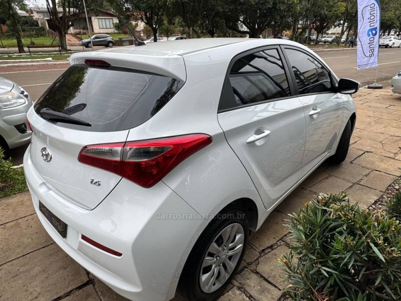 HYUNDAI - HB20 - 2016/2016 - Branca - R$ 55.900,00