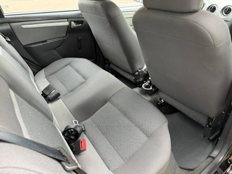 CHEVROLET - CELTA - 2013/2014 - Preta - R$ 34.900,00