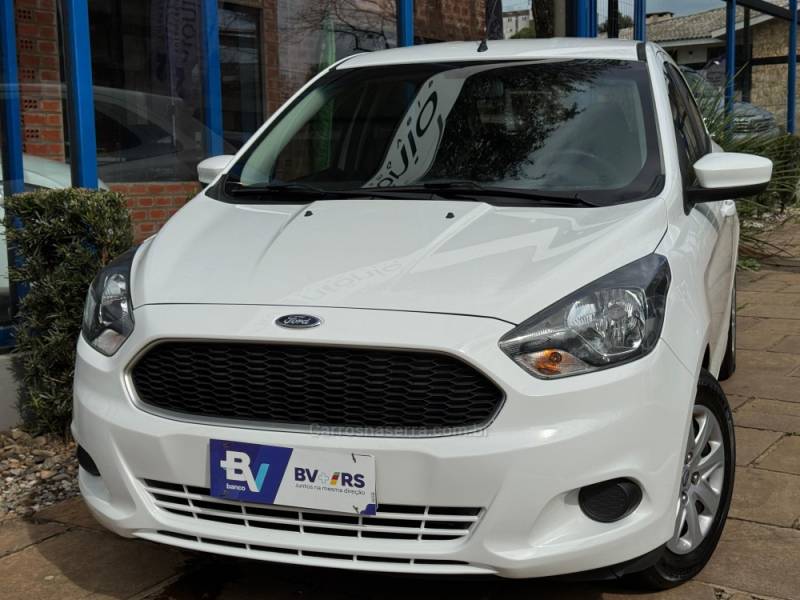 FORD - KA - 2017/2018 - Branca - R$ 41.990,00