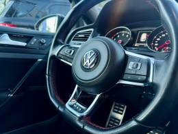 VOLKSWAGEN - GOLF - 2014/2015 - Branca - R$ 139.900,00