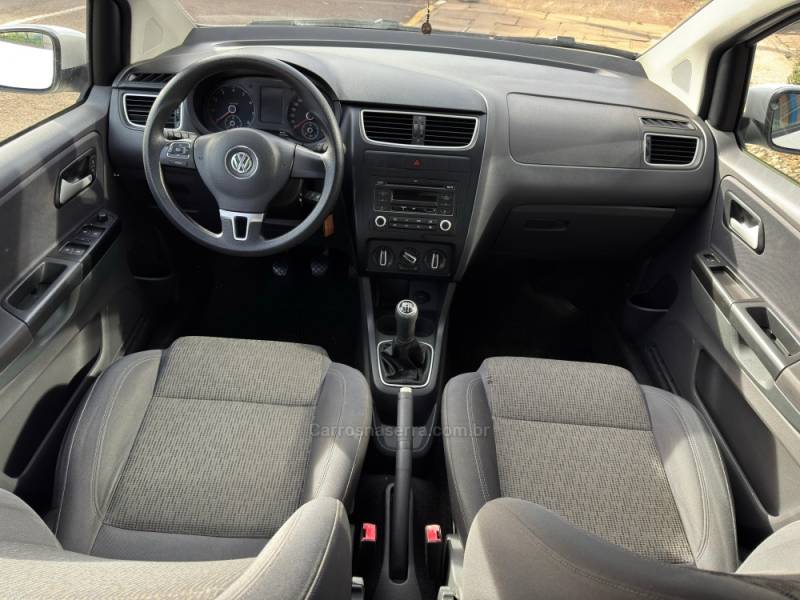 VOLKSWAGEN - FOX - 2013/2013 - Branca - R$ 44.900,00