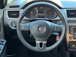 VOLKSWAGEN - FOX - 2015/2015 - Vermelha - R$ 45.900,00