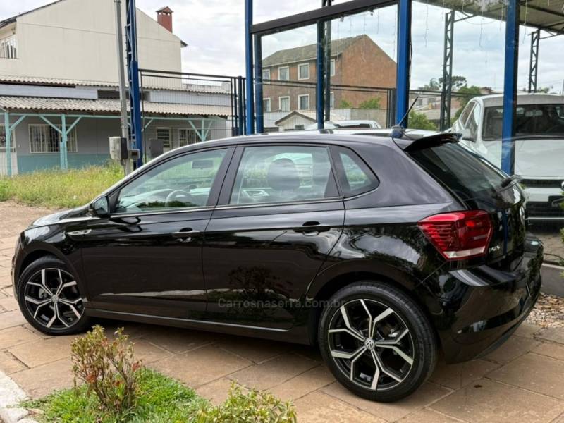 VOLKSWAGEN - POLO - 2019/2020 - Preta - R$ 84.900,00