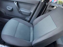 VOLKSWAGEN - GOL - 2014/2014 - Branca - R$ 35.900,00