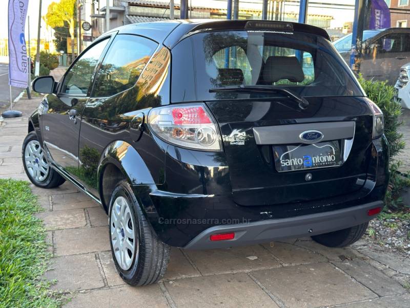 FORD - KA - 2012/2012 - Preta - R$ 27.900,00